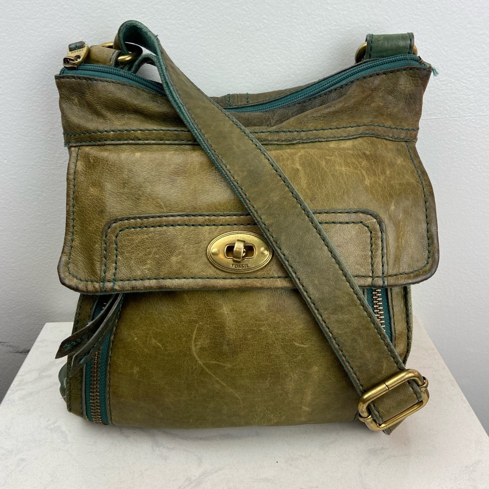Vintage Fossil Green Leather Crossbody Purse